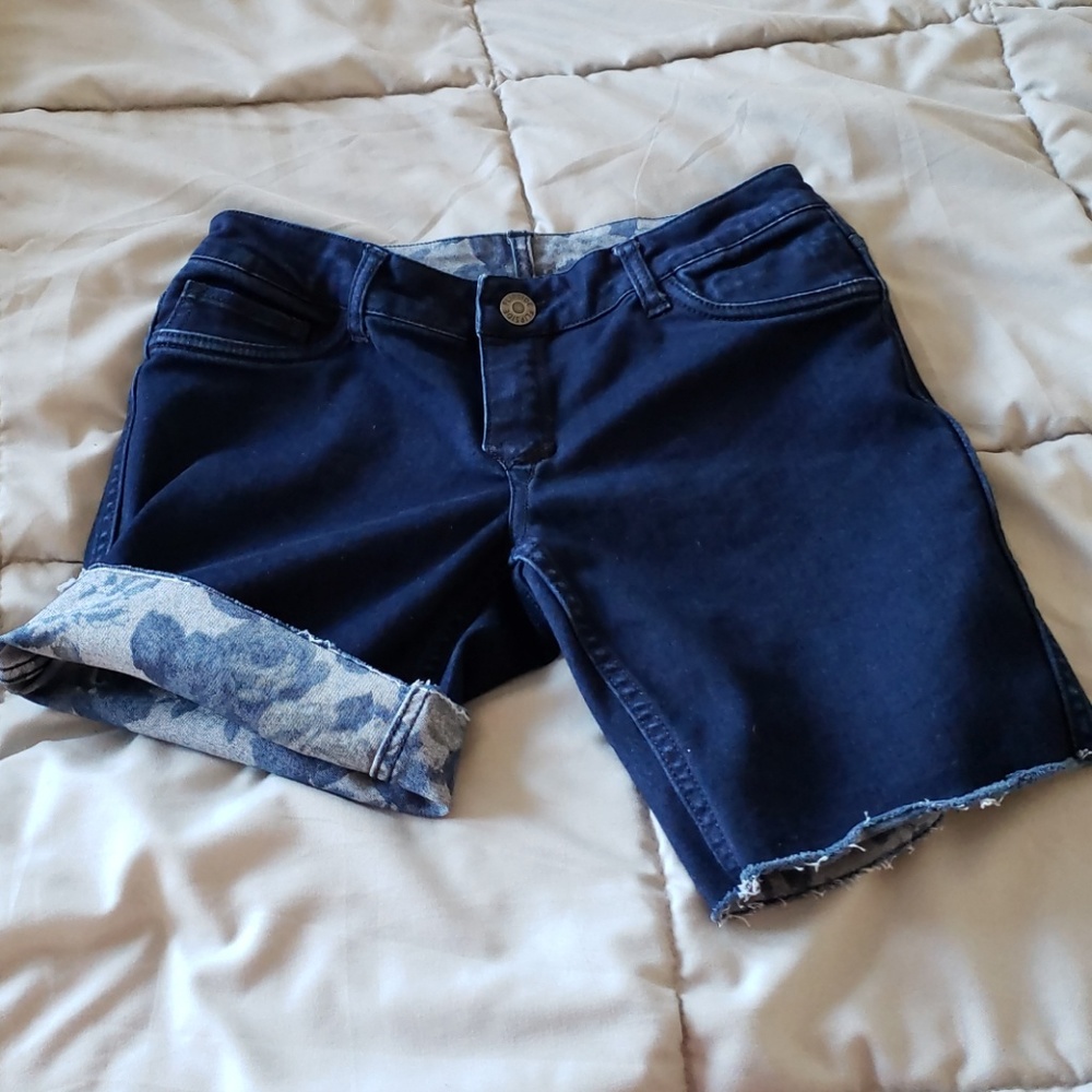 Flipside Reversible Shorts Size 5